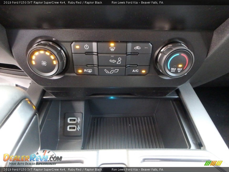 Controls of 2019 Ford F150 SVT Raptor SuperCrew 4x4 Photo #18