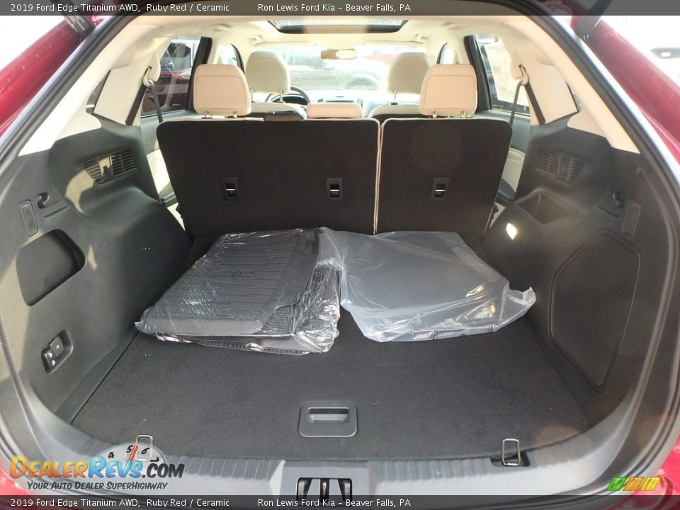 2019 Ford Edge Titanium AWD Ruby Red / Ceramic Photo #4