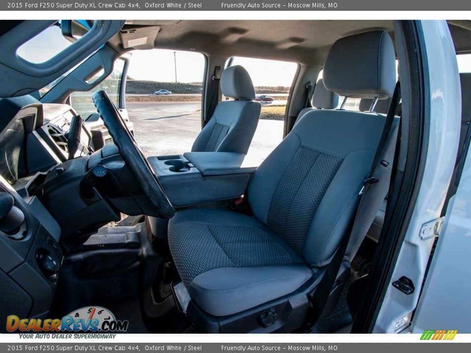 2015 Ford F250 Super Duty XL Crew Cab 4x4 Oxford White / Steel Photo #19