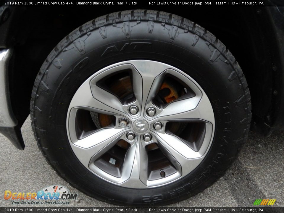 2019 Ram 1500 Limited Crew Cab 4x4 Diamond Black Crystal Pearl / Black Photo #9