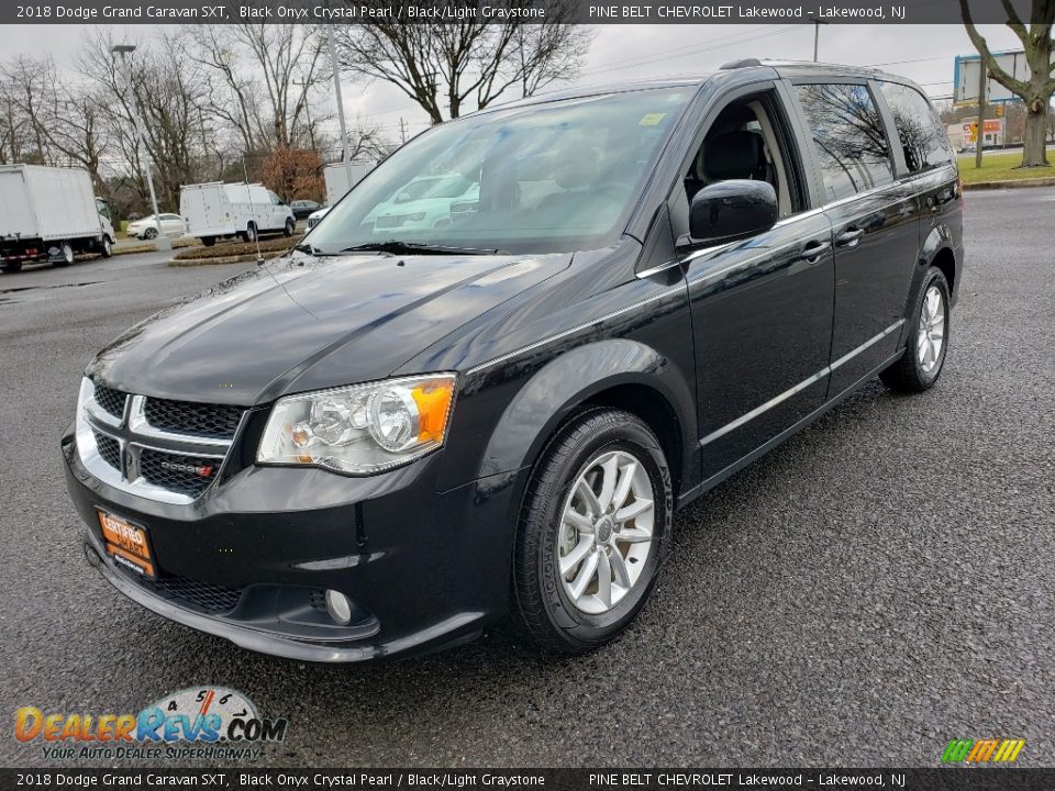 2018 Dodge Grand Caravan SXT Black Onyx Crystal Pearl / Black/Light Graystone Photo #3