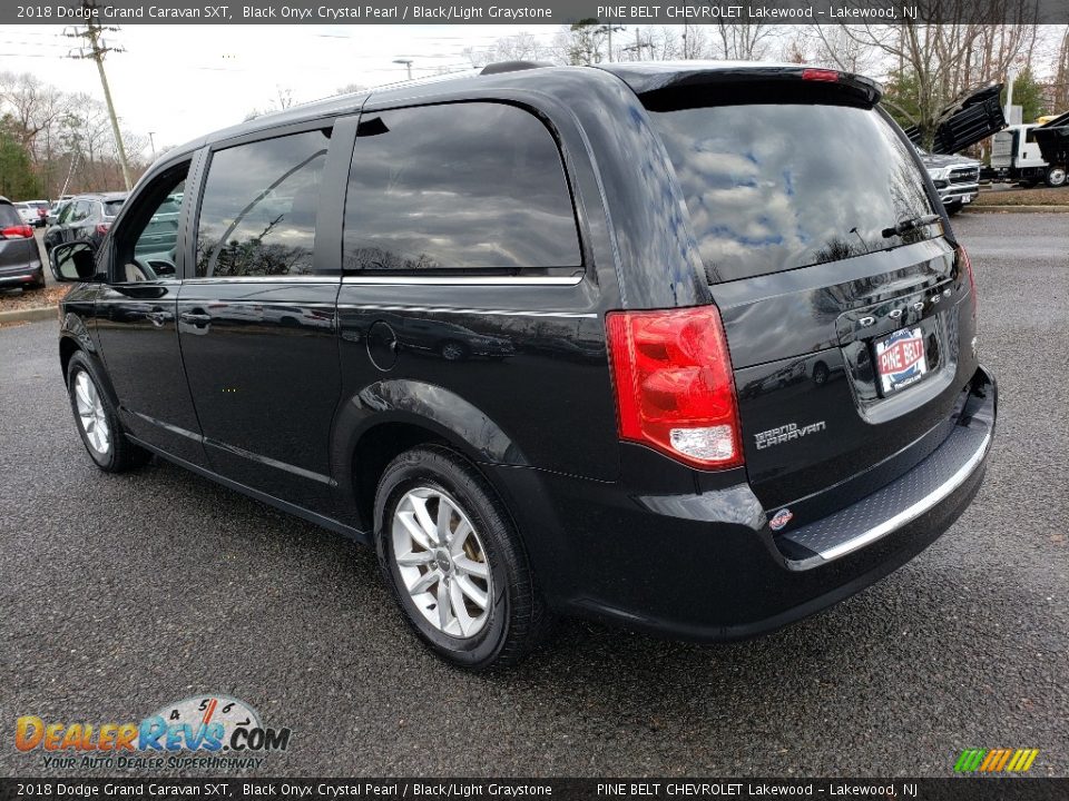 2018 Dodge Grand Caravan SXT Black Onyx Crystal Pearl / Black/Light Graystone Photo #5