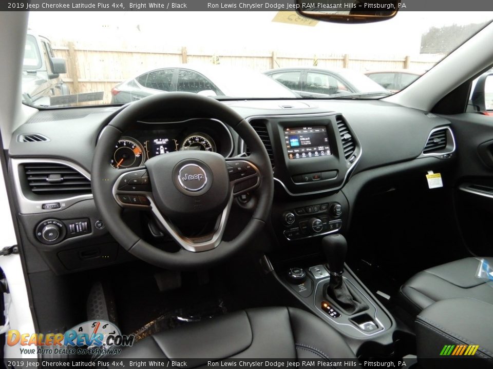 2019 Jeep Cherokee Latitude Plus 4x4 Bright White / Black Photo #13