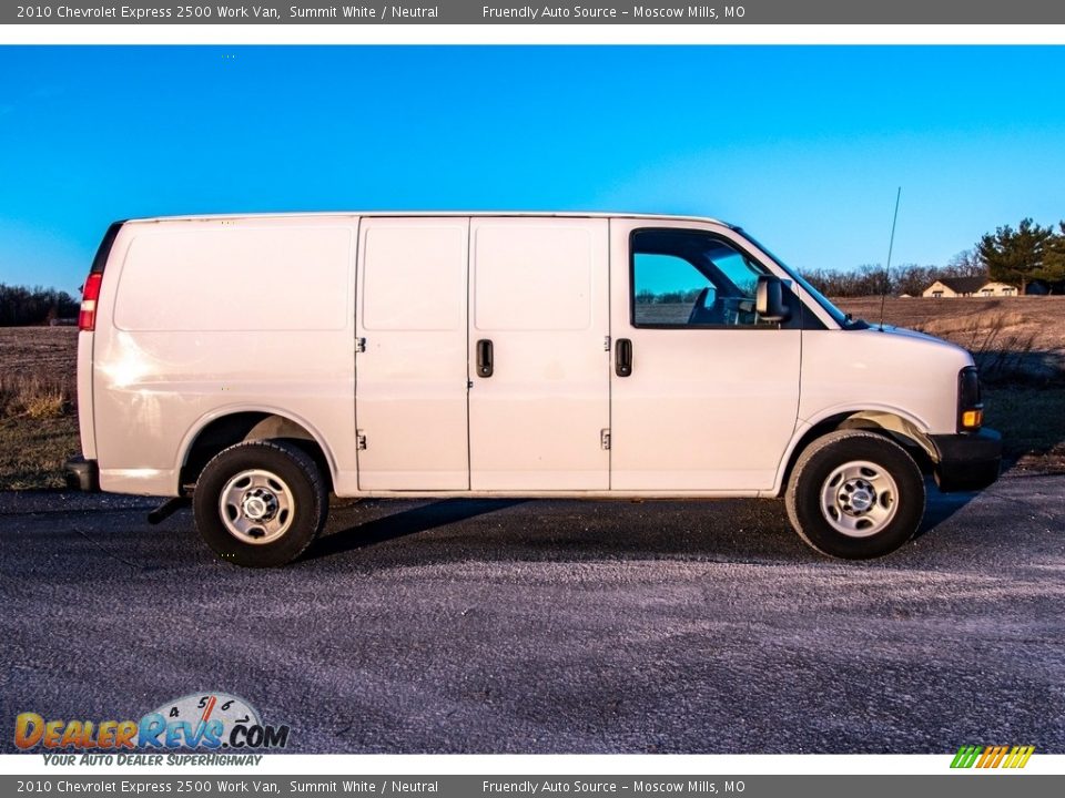 2010 Chevrolet Express 2500 Work Van Summit White / Neutral Photo #3