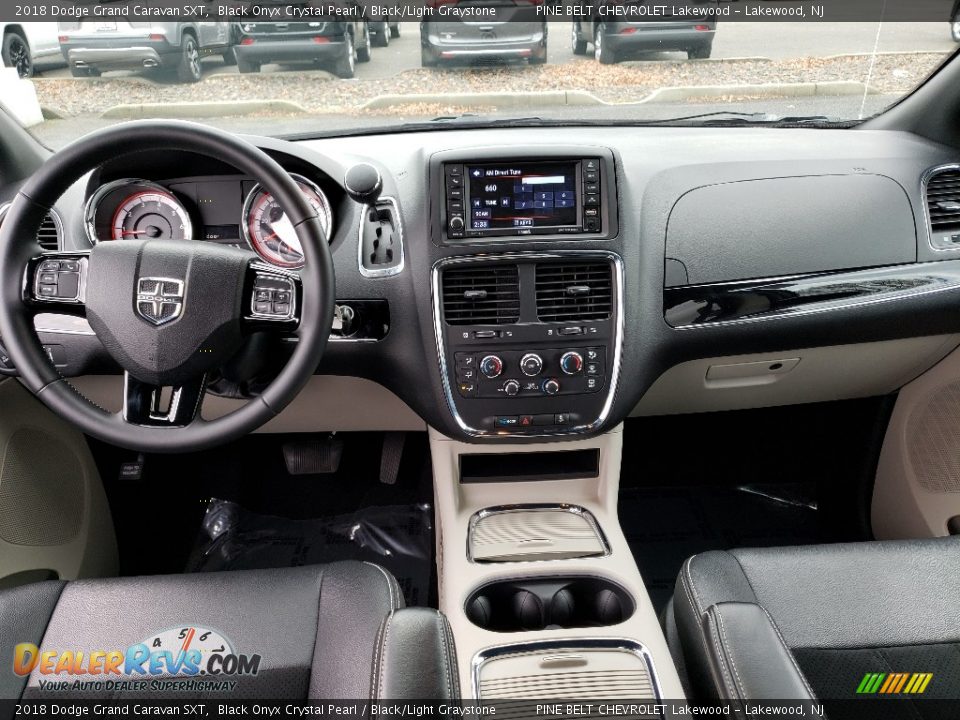 2018 Dodge Grand Caravan SXT Black Onyx Crystal Pearl / Black/Light Graystone Photo #19