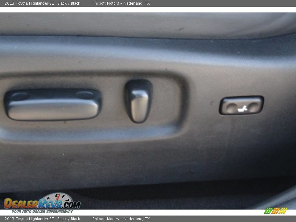 2013 Toyota Highlander SE Black / Black Photo #22