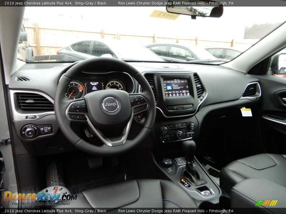 2019 Jeep Cherokee Latitude Plus 4x4 Sting-Gray / Black Photo #13