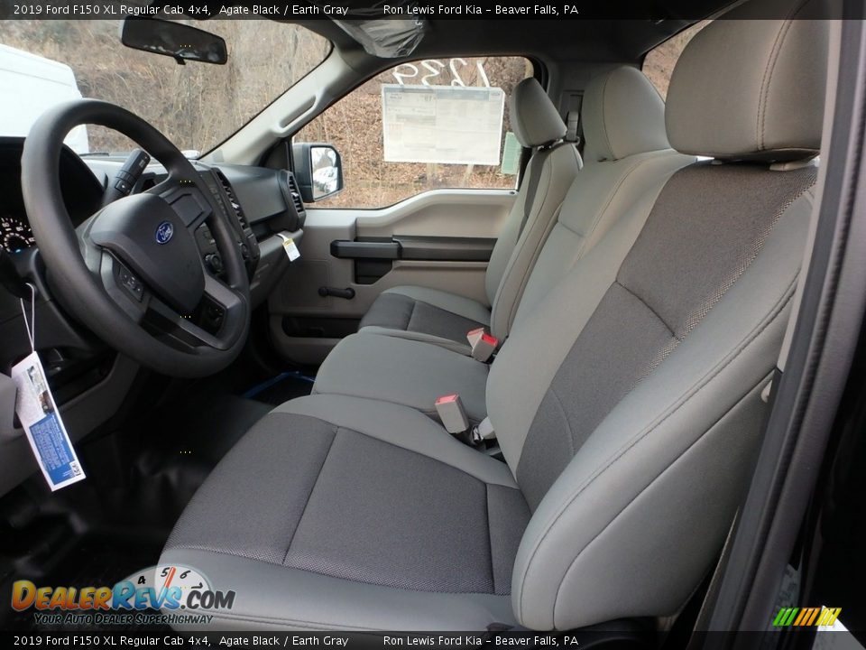 Front Seat of 2019 Ford F150 XL Regular Cab 4x4 Photo #14