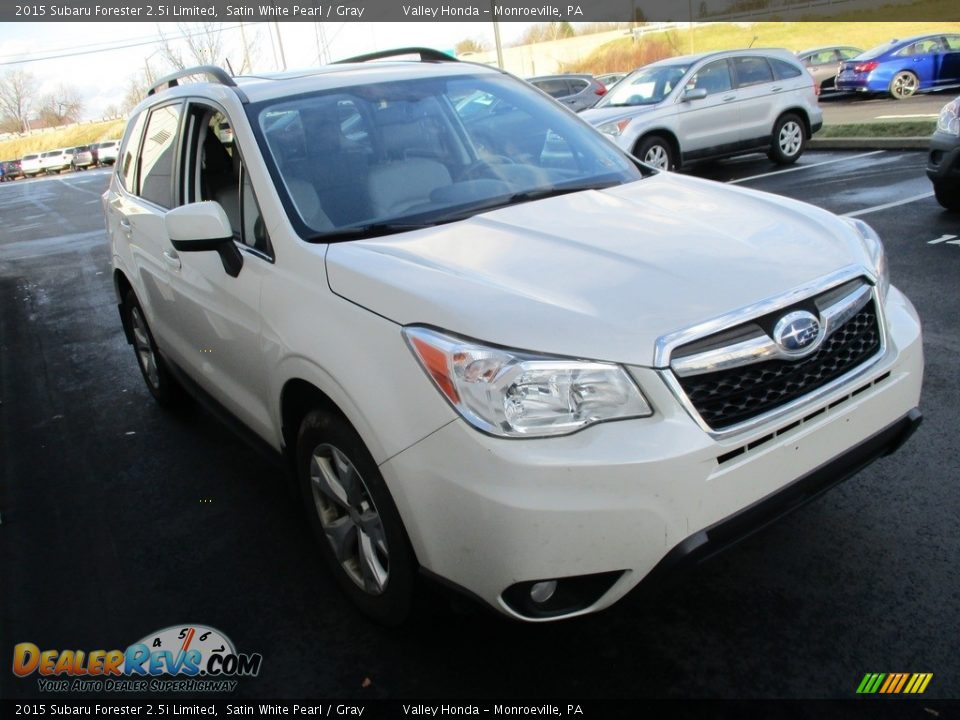 2015 Subaru Forester 2.5i Limited Satin White Pearl / Gray Photo #6