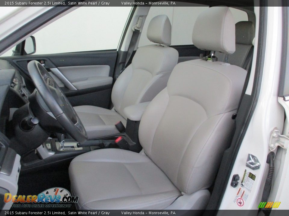 2015 Subaru Forester 2.5i Limited Satin White Pearl / Gray Photo #11