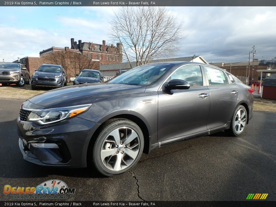 Front 3/4 View of 2019 Kia Optima S Photo #6
