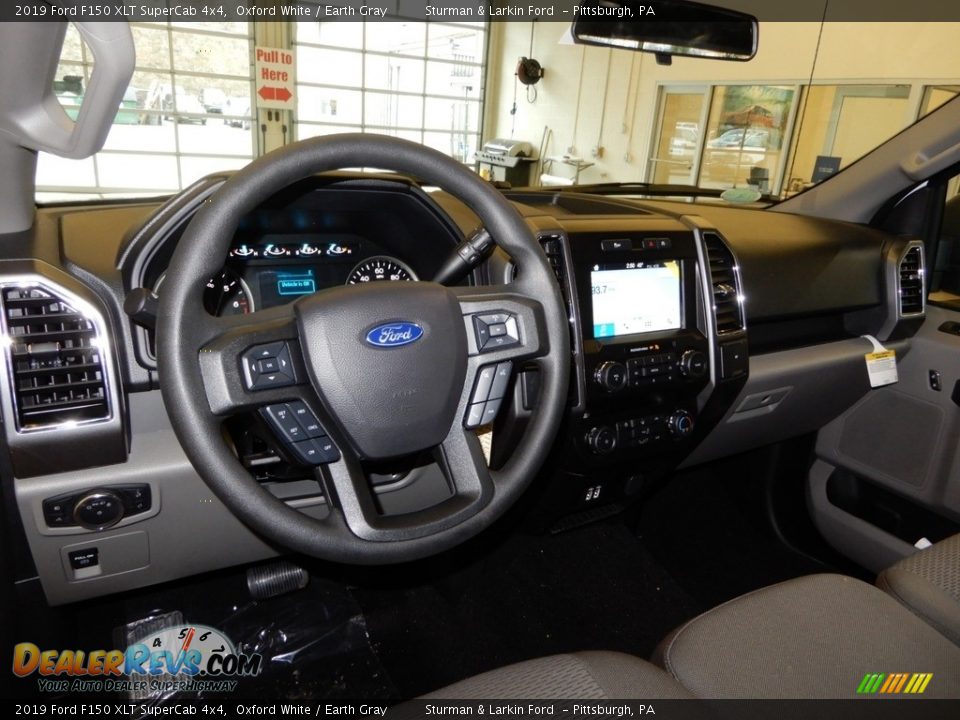 2019 Ford F150 XLT SuperCab 4x4 Oxford White / Earth Gray Photo #9