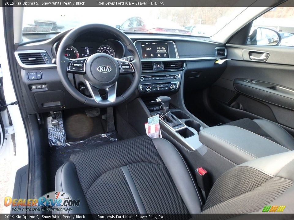 Black Interior - 2019 Kia Optima S Photo #12