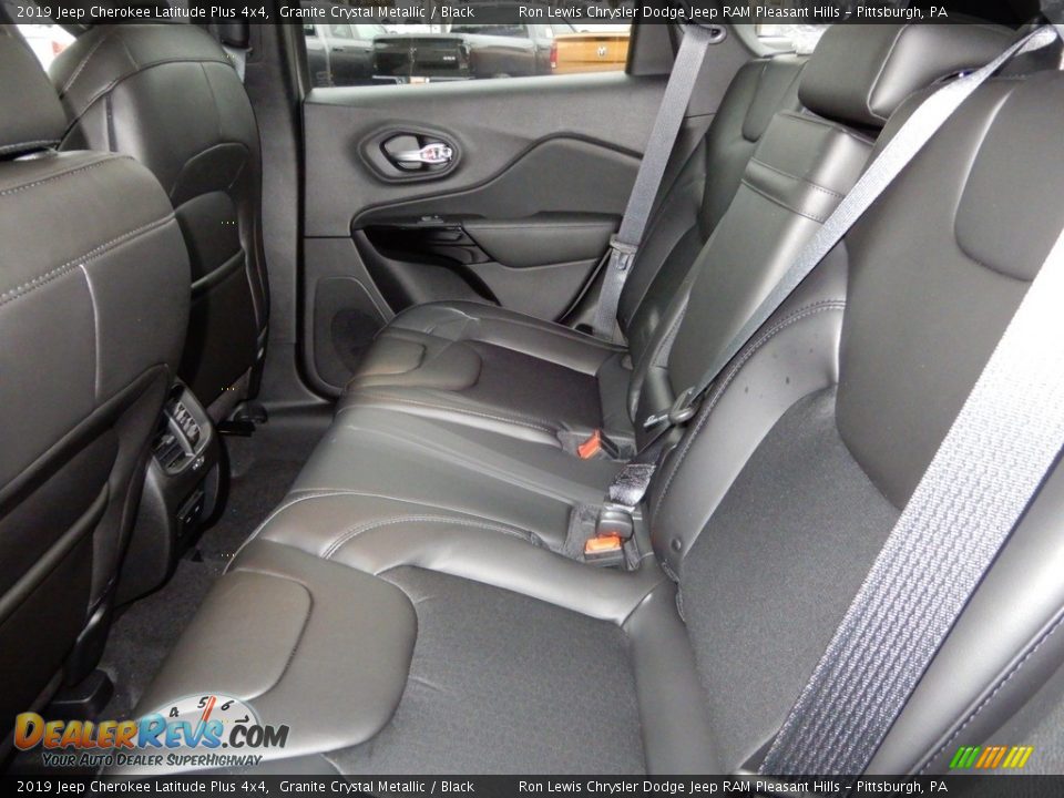 2019 Jeep Cherokee Latitude Plus 4x4 Granite Crystal Metallic / Black Photo #12