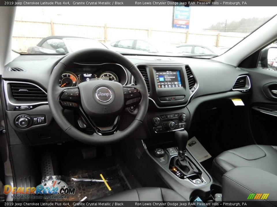 2019 Jeep Cherokee Latitude Plus 4x4 Granite Crystal Metallic / Black Photo #13