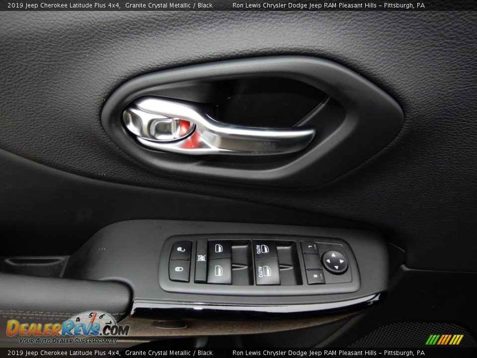 2019 Jeep Cherokee Latitude Plus 4x4 Granite Crystal Metallic / Black Photo #14
