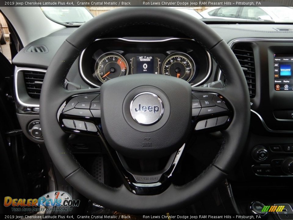 2019 Jeep Cherokee Latitude Plus 4x4 Granite Crystal Metallic / Black Photo #17