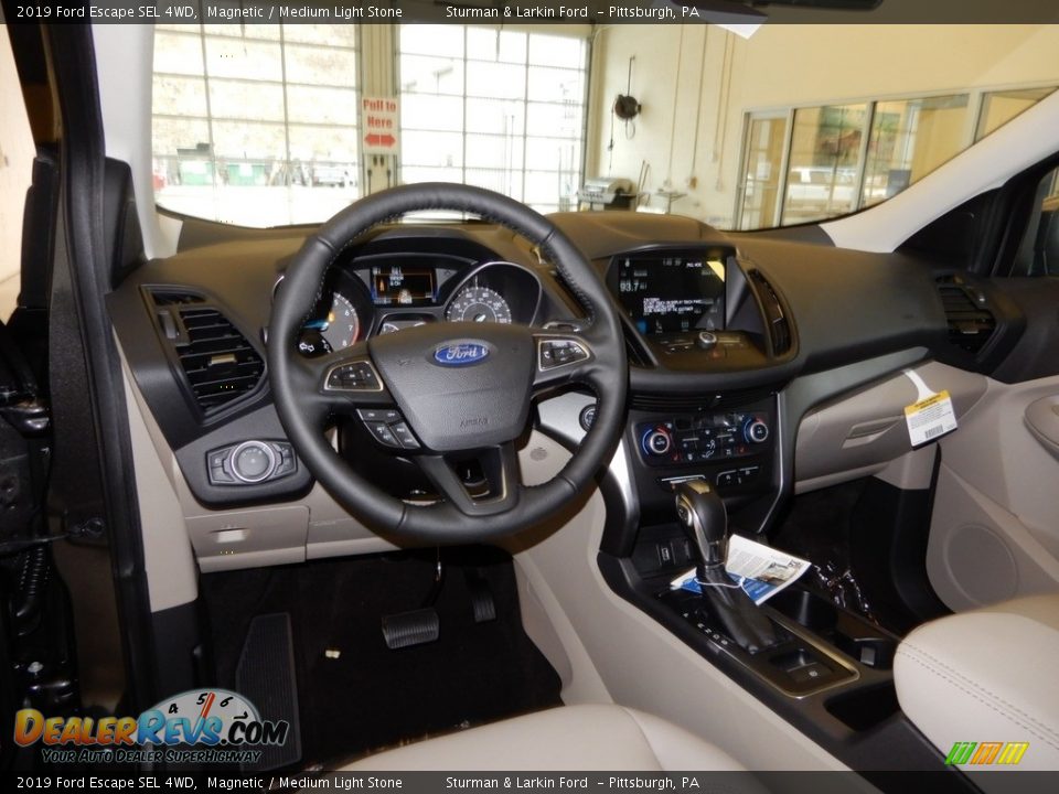2019 Ford Escape SEL 4WD Magnetic / Medium Light Stone Photo #9