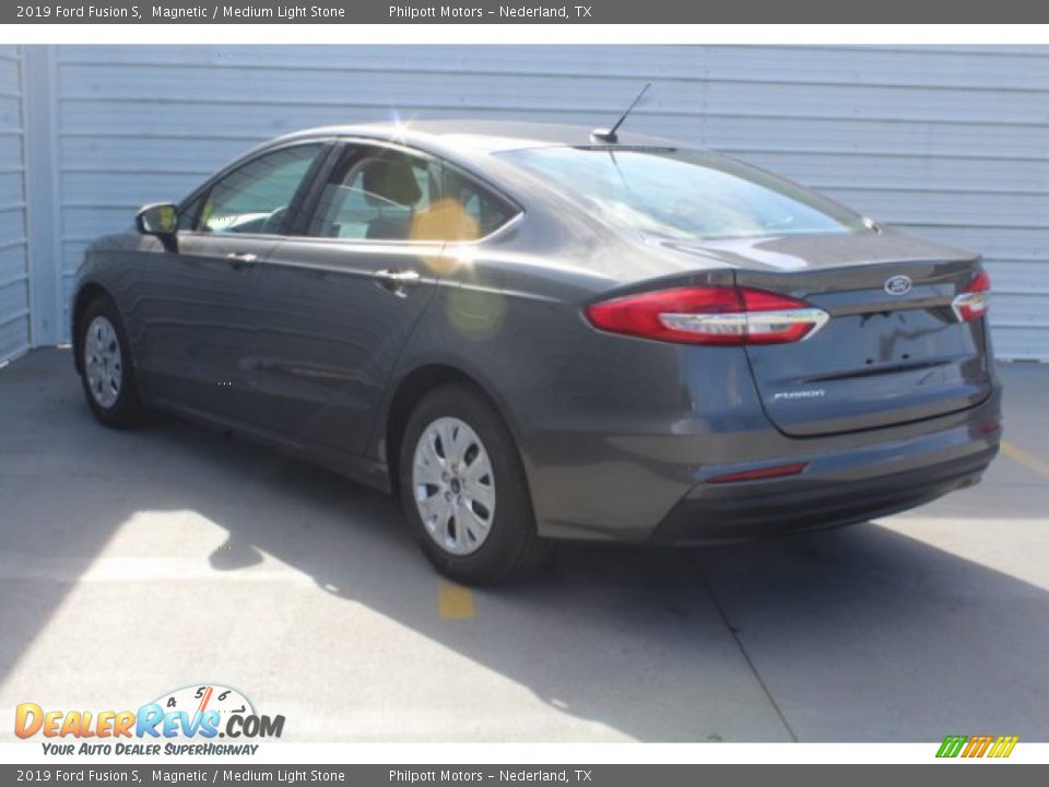 2019 Ford Fusion S Magnetic / Medium Light Stone Photo #19