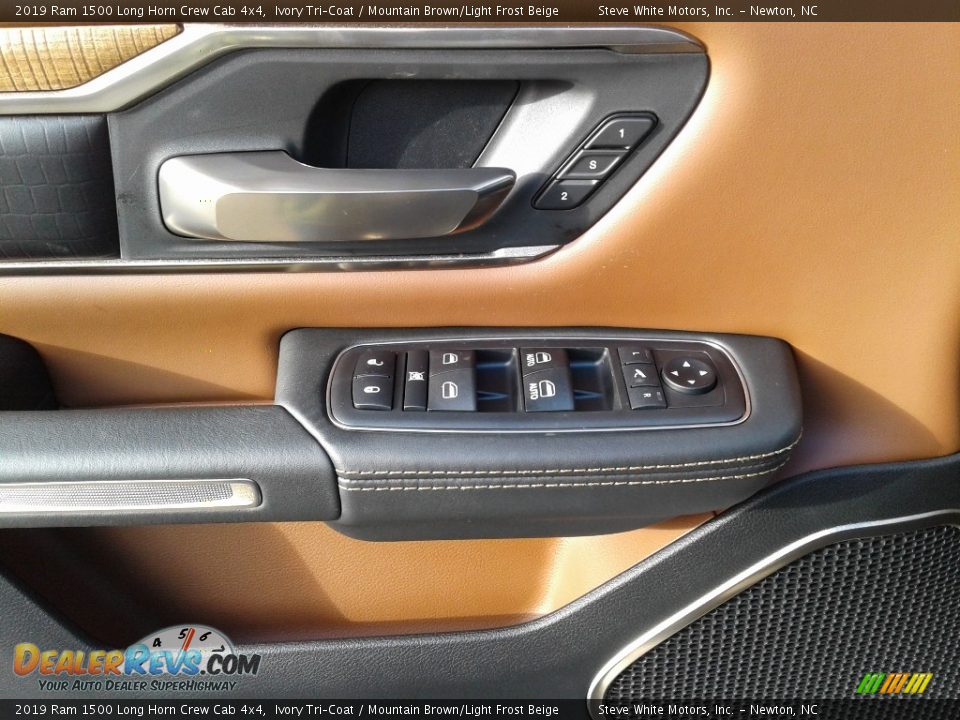 2019 Ram 1500 Long Horn Crew Cab 4x4 Ivory Tri–Coat / Mountain Brown/Light Frost Beige Photo #9