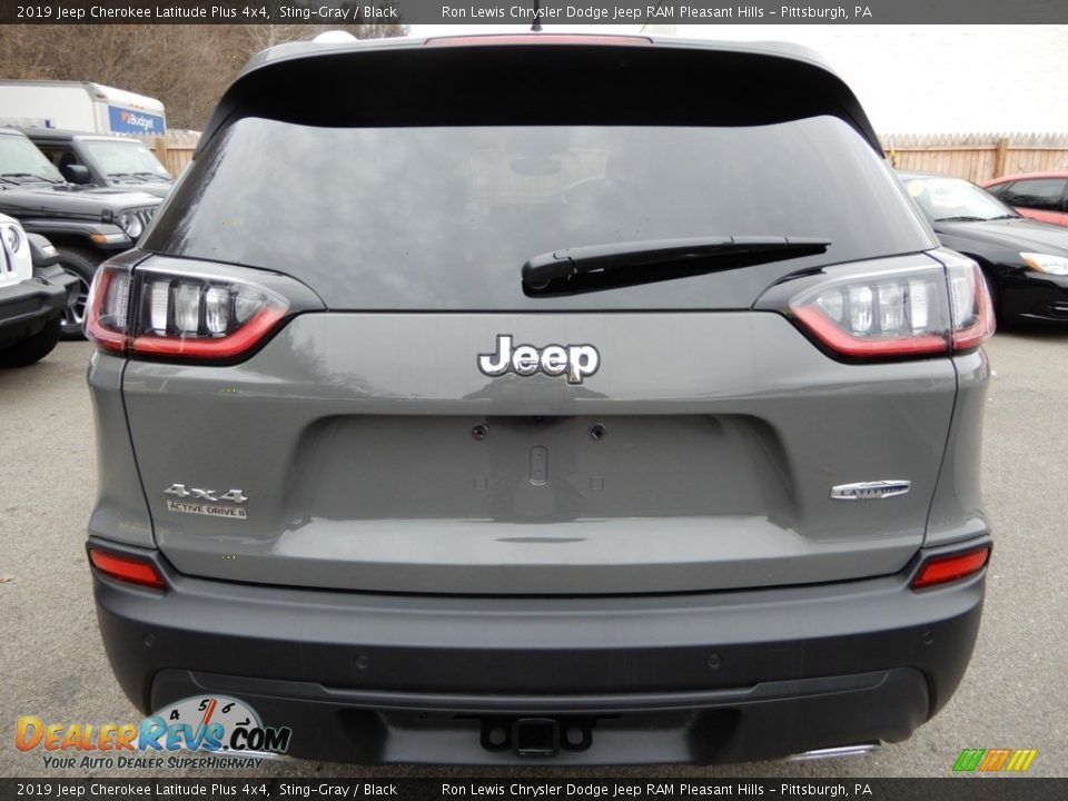 2019 Jeep Cherokee Latitude Plus 4x4 Sting-Gray / Black Photo #4