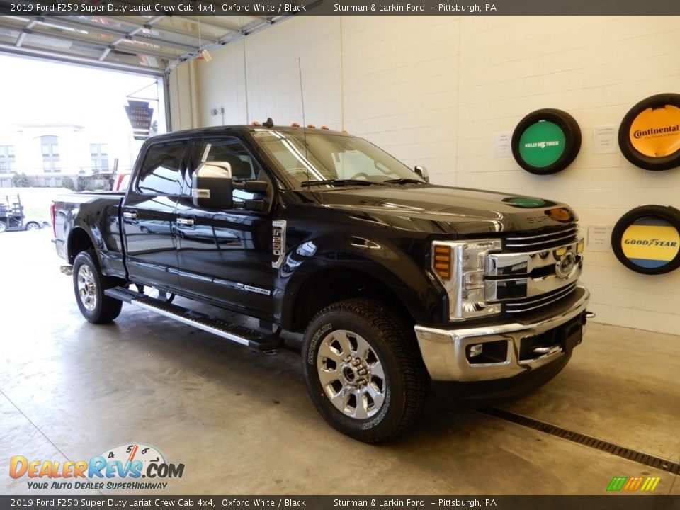 2019 Ford F250 Super Duty Lariat Crew Cab 4x4 Oxford White / Black Photo #1