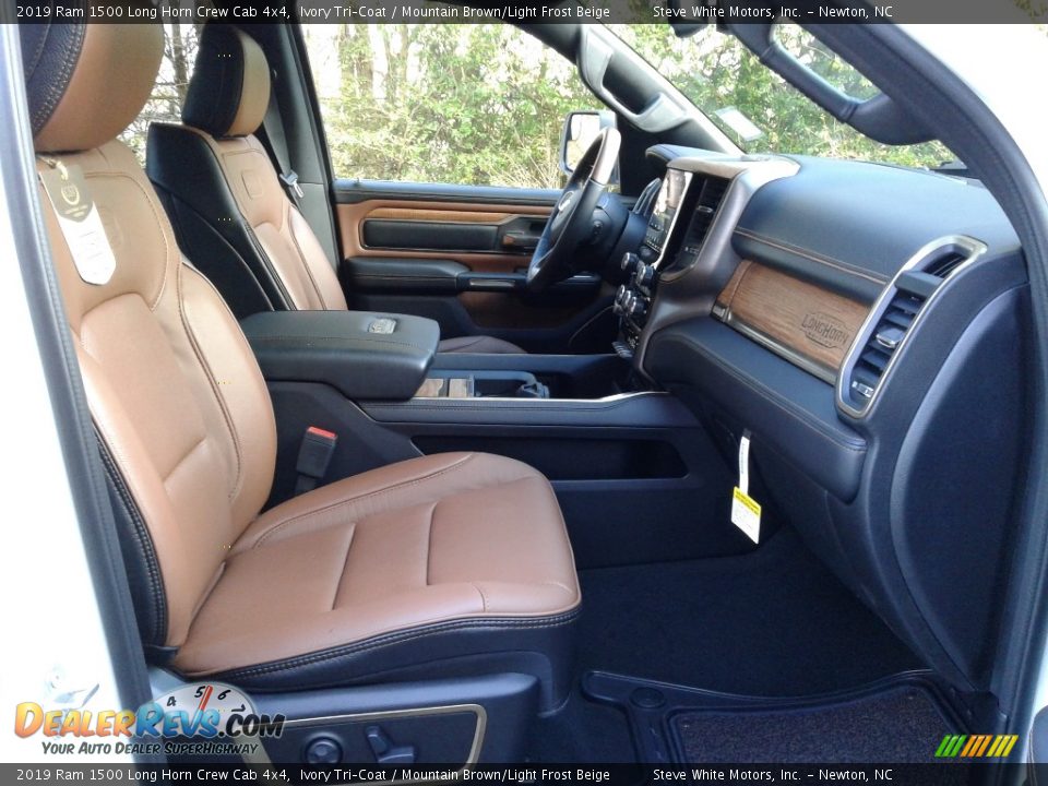 2019 Ram 1500 Long Horn Crew Cab 4x4 Ivory Tri–Coat / Mountain Brown/Light Frost Beige Photo #16