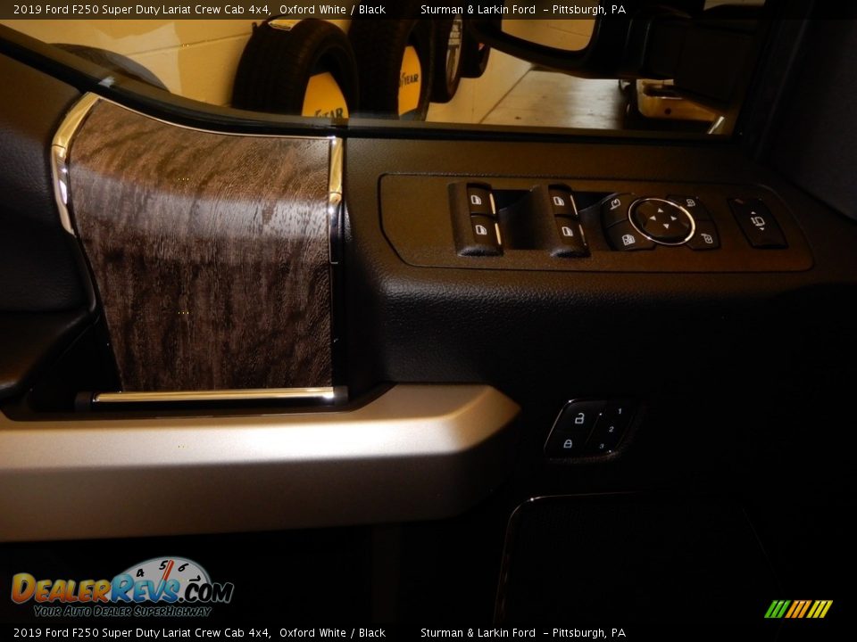 2019 Ford F250 Super Duty Lariat Crew Cab 4x4 Oxford White / Black Photo #10