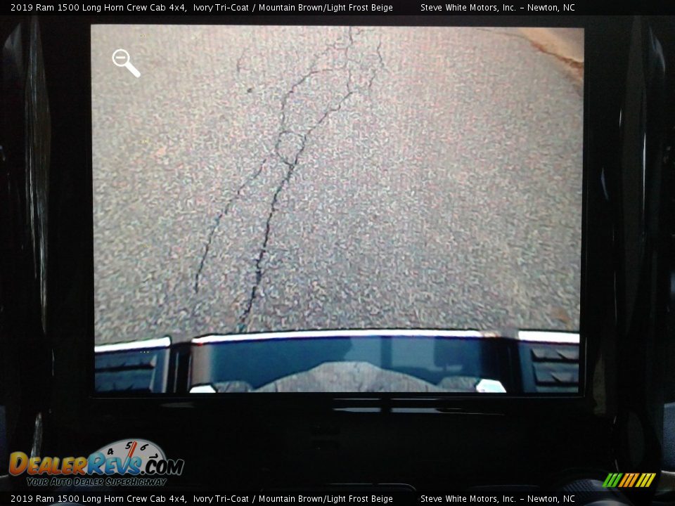 2019 Ram 1500 Long Horn Crew Cab 4x4 Ivory Tri–Coat / Mountain Brown/Light Frost Beige Photo #27