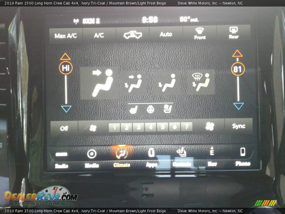 2019 Ram 1500 Long Horn Crew Cab 4x4 Ivory Tri–Coat / Mountain Brown/Light Frost Beige Photo #28