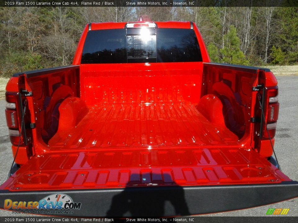 2019 Ram 1500 Laramie Crew Cab 4x4 Flame Red / Black Photo #13