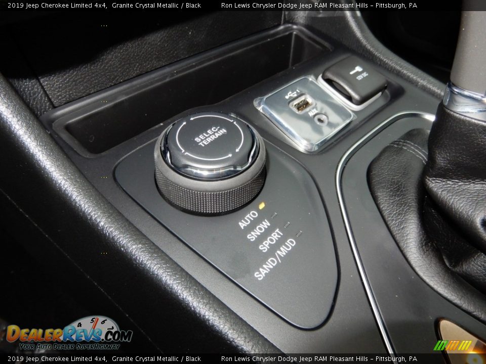 2019 Jeep Cherokee Limited 4x4 Granite Crystal Metallic / Black Photo #17