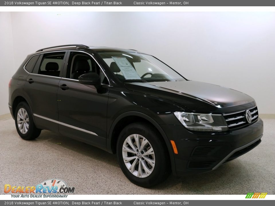 2018 Volkswagen Tiguan SE 4MOTION Deep Black Pearl / Titan Black Photo #1