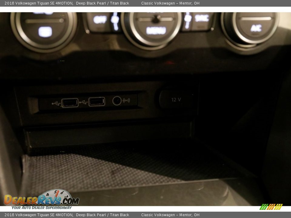 2018 Volkswagen Tiguan SE 4MOTION Deep Black Pearl / Titan Black Photo #16