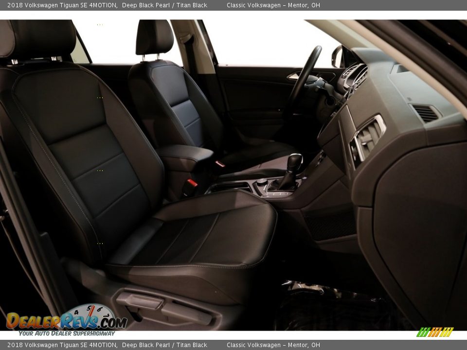 2018 Volkswagen Tiguan SE 4MOTION Deep Black Pearl / Titan Black Photo #17