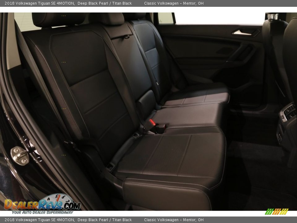 2018 Volkswagen Tiguan SE 4MOTION Deep Black Pearl / Titan Black Photo #18