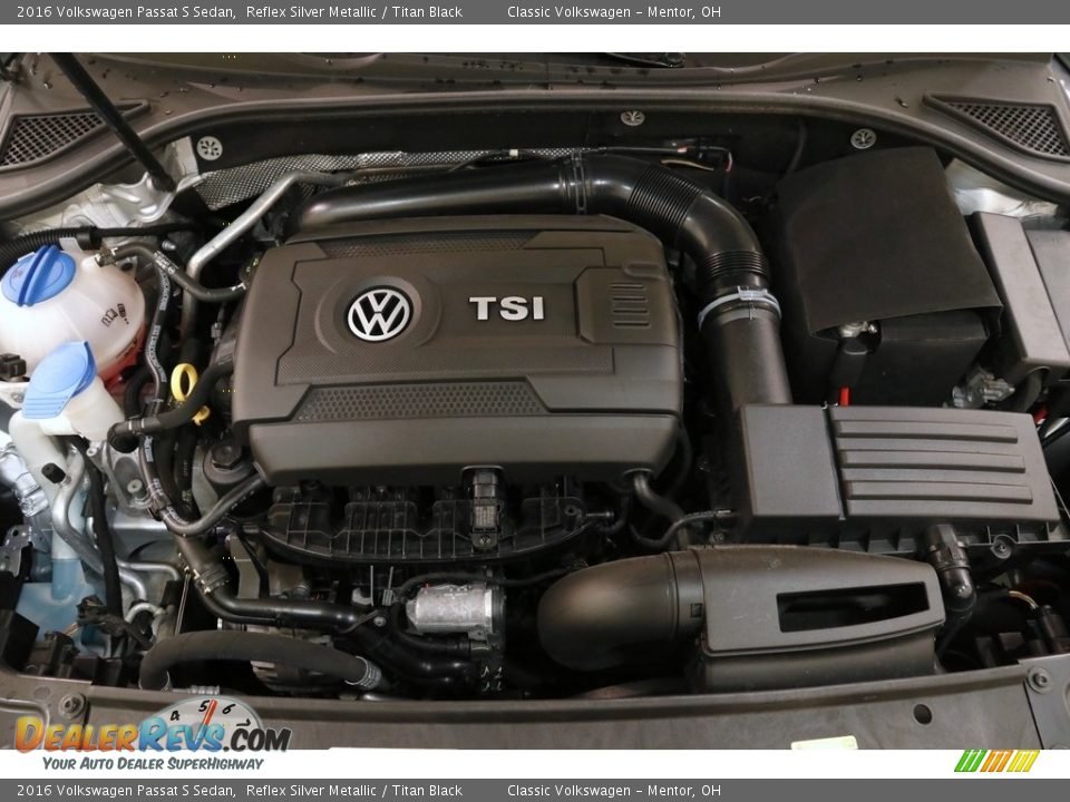 2016 Volkswagen Passat S Sedan Reflex Silver Metallic / Titan Black Photo #18