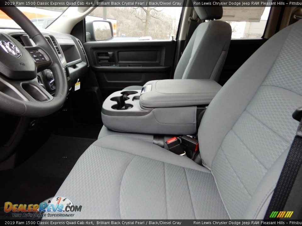 2019 Ram 1500 Classic Express Quad Cab 4x4 Brilliant Black Crystal Pearl / Black/Diesel Gray Photo #11