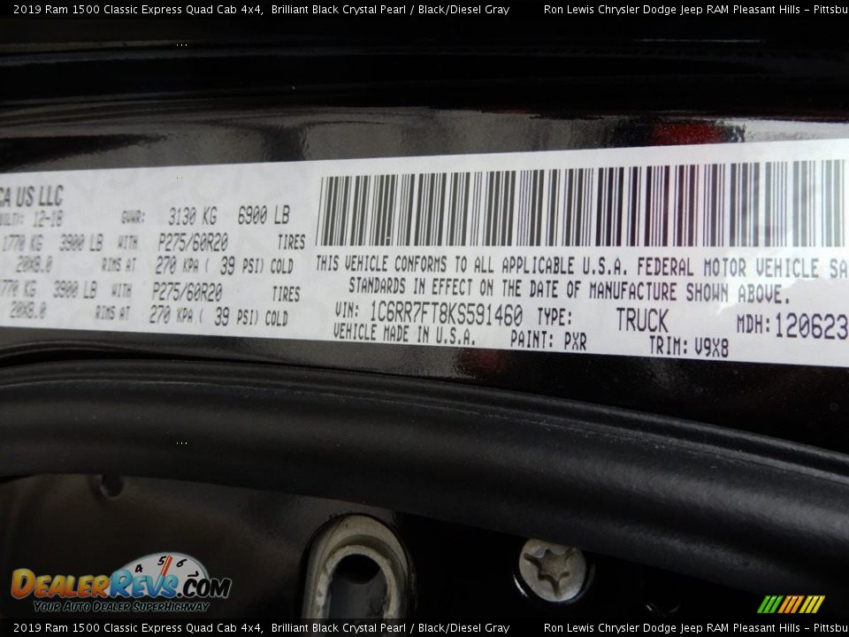 2019 Ram 1500 Classic Express Quad Cab 4x4 Brilliant Black Crystal Pearl / Black/Diesel Gray Photo #16