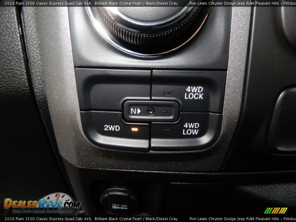 2019 Ram 1500 Classic Express Quad Cab 4x4 Brilliant Black Crystal Pearl / Black/Diesel Gray Photo #18