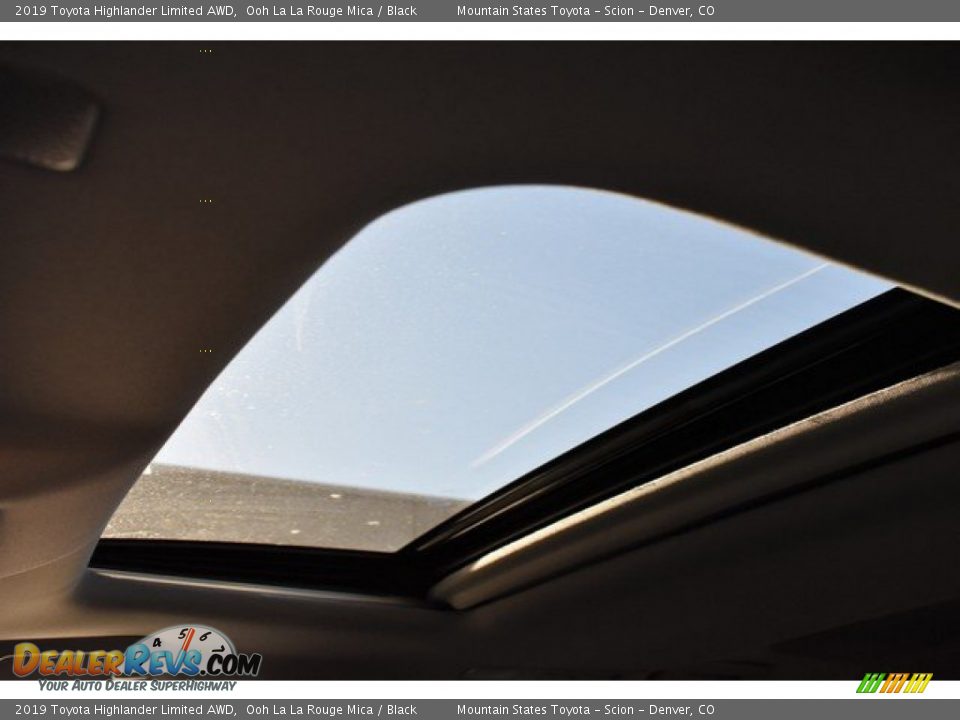 2019 Toyota Highlander Limited AWD Ooh La La Rouge Mica / Black Photo #9