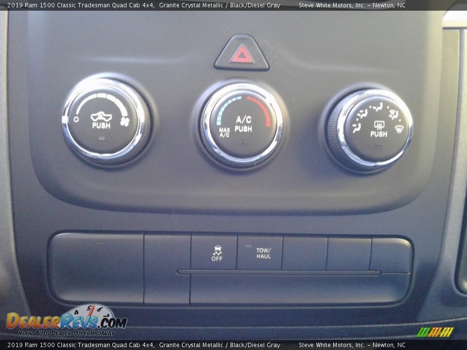 2019 Ram 1500 Classic Tradesman Quad Cab 4x4 Granite Crystal Metallic / Black/Diesel Gray Photo #20