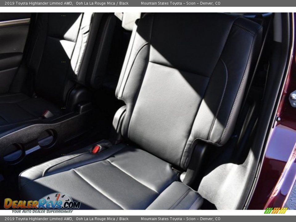 2019 Toyota Highlander Limited AWD Ooh La La Rouge Mica / Black Photo #16