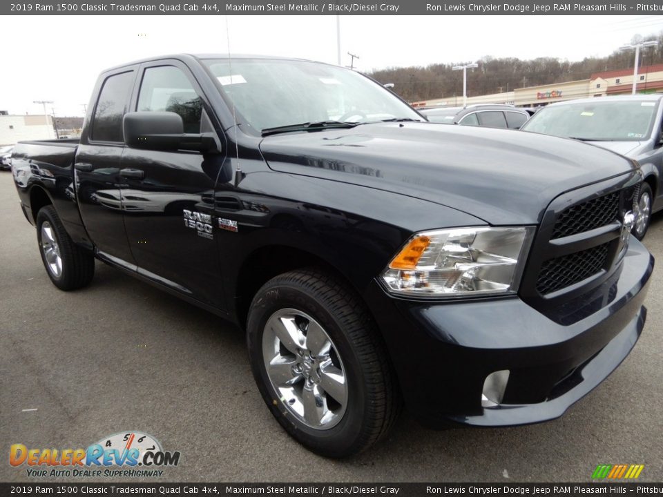 2019 Ram 1500 Classic Tradesman Quad Cab 4x4 Maximum Steel Metallic / Black/Diesel Gray Photo #8