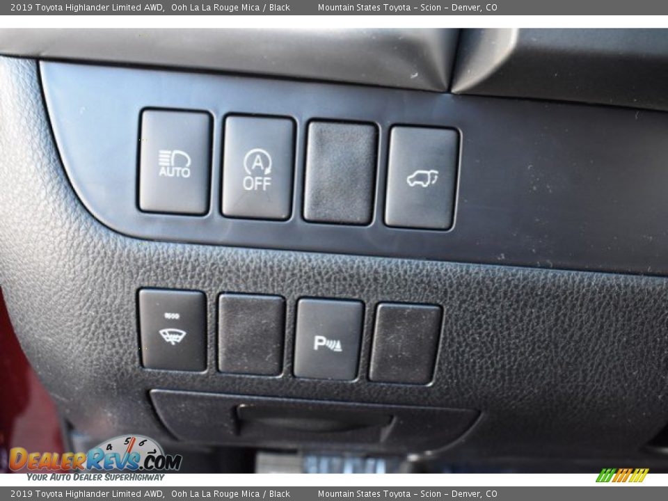 2019 Toyota Highlander Limited AWD Ooh La La Rouge Mica / Black Photo #29