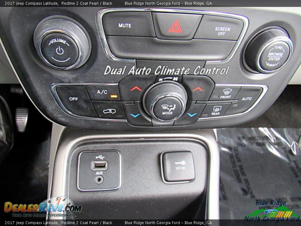 2017 Jeep Compass Latitude Redline 2 Coat Pearl / Black Photo #18