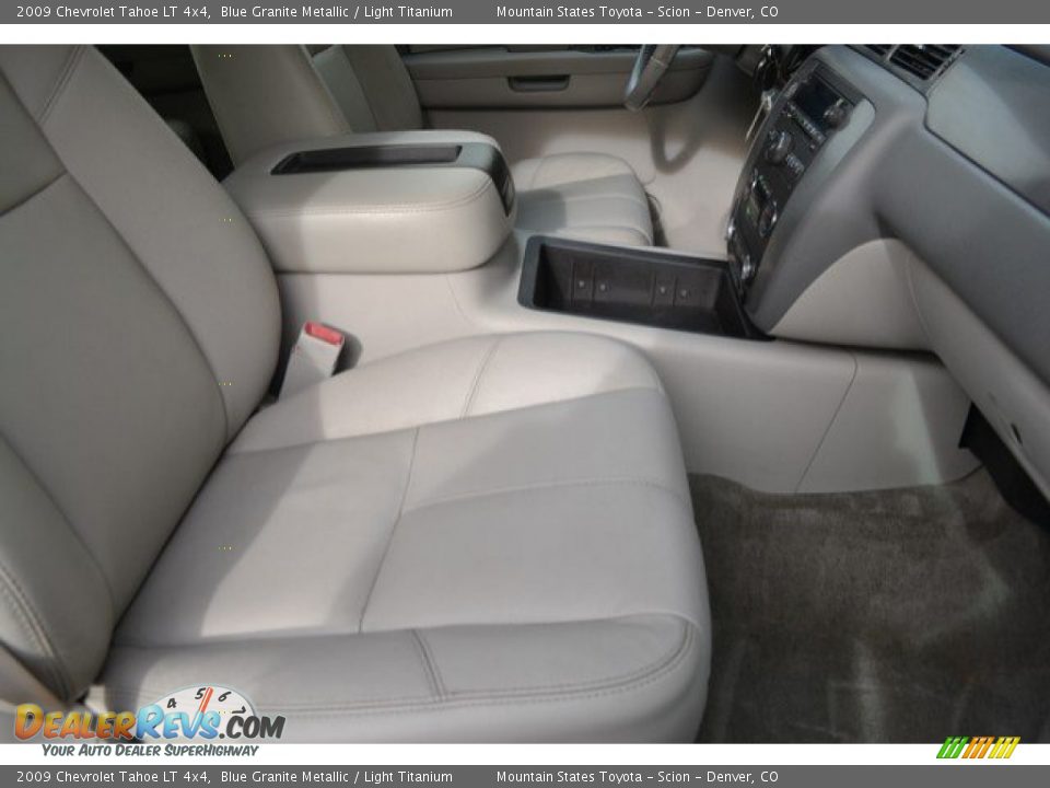2009 Chevrolet Tahoe LT 4x4 Blue Granite Metallic / Light Titanium Photo #17