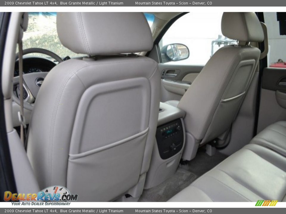 2009 Chevrolet Tahoe LT 4x4 Blue Granite Metallic / Light Titanium Photo #19