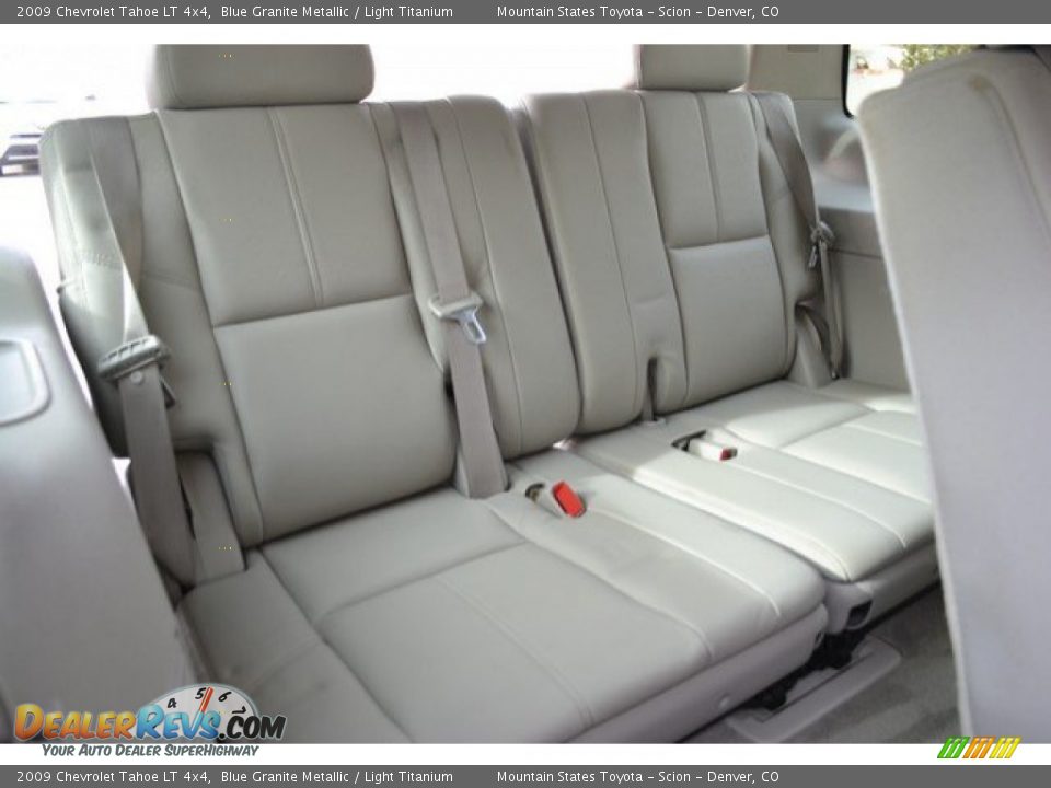 2009 Chevrolet Tahoe LT 4x4 Blue Granite Metallic / Light Titanium Photo #24