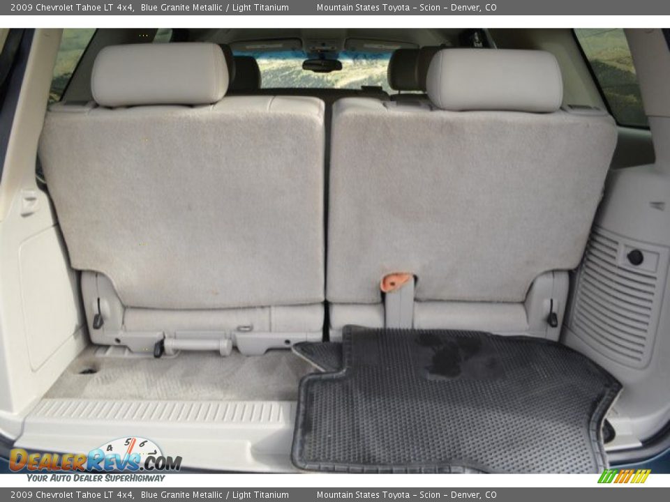 2009 Chevrolet Tahoe LT 4x4 Blue Granite Metallic / Light Titanium Photo #27